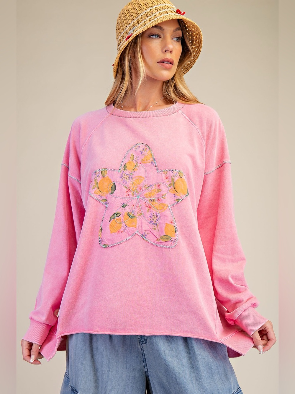 209. EASEL stunning flower appliqué lightweight sweatshirt top pink